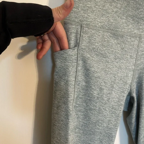 Athleta Women’s Charcoal Leggings - Picture 3 of 7